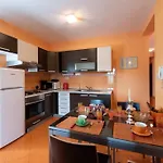 Apartament In With Balcony, Air Condition, Wifi, Washing Machine Vinišće