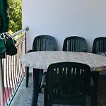 In With Balcony, Air Condition, Wifi, Washing Machine * Vinišće