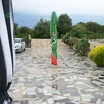 In With Balcony, Air Condition, Wifi, Washing Machine * Vinišće